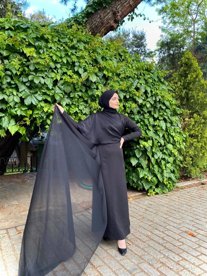 Siyah Uzun Kollu Uzun Elbise - Görsel 2