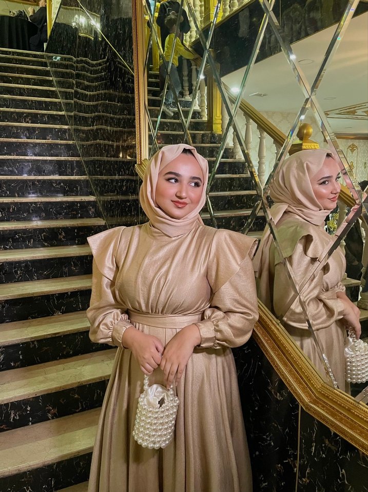 Uzun Kollu, Yüksek Yakalı, Drapeli Kadın Elbise - Görsel 2