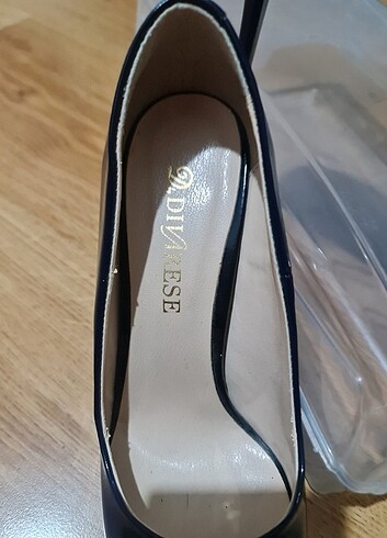 38 Beden lacivert Renk Divarese 38 no lacivert rugan stiletto