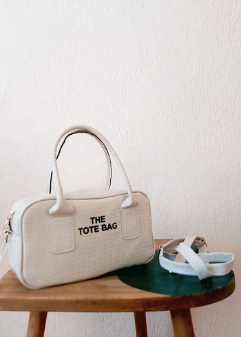 Beyaz Minimalist Kadın Çanta