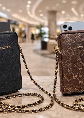 Zincir Detaylı Siyah Deri Vakko  Çapraz Çanta - Görsel 4