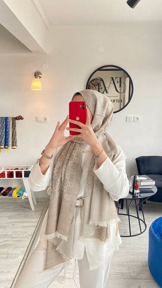 Gucci Gri yün İpek  Şal - Görsel 2