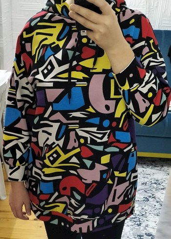 Renkli Desenli Kadın Sweatshirt