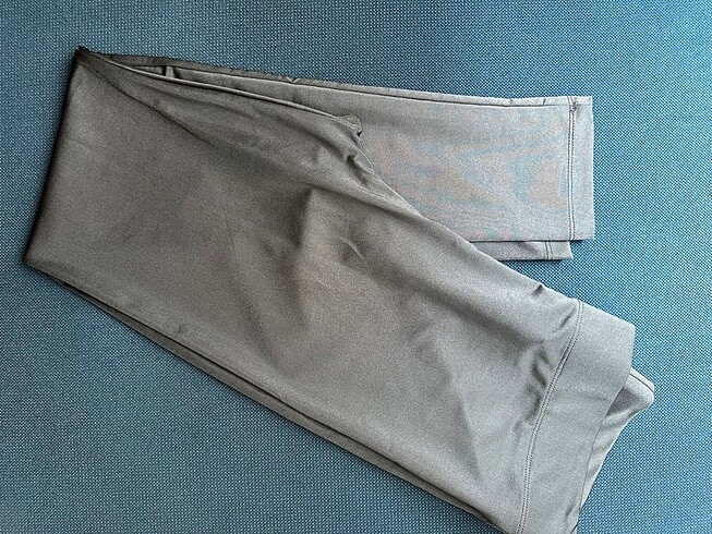 Parlak gri spor tayt - Görsel 2