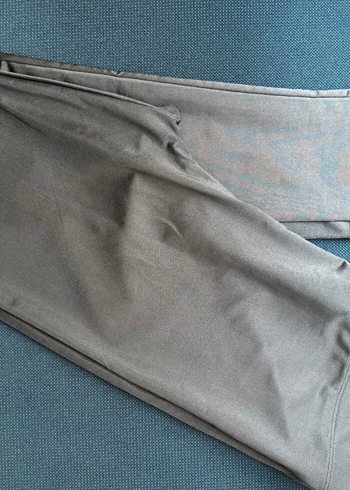 Parlak gri spor tayt - Görsel 2