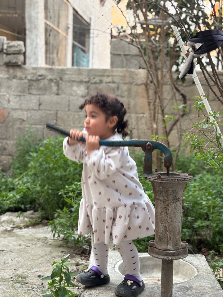 Kız Çocuk Beyaz Pamuklu Fırfırlı Bohem Elbise - Görsel 4