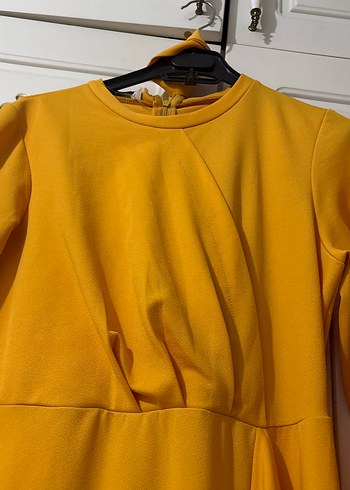 Sarı Drapeli Uzun Kadın Elbise - Görsel 3