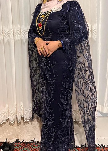 Boncuk İşlemeli Uzun Mavi Kadın Abiye Elbise - Görsel 4