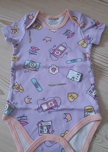 Mor Baskılı Kısa Kollu Bebek Kız Body
