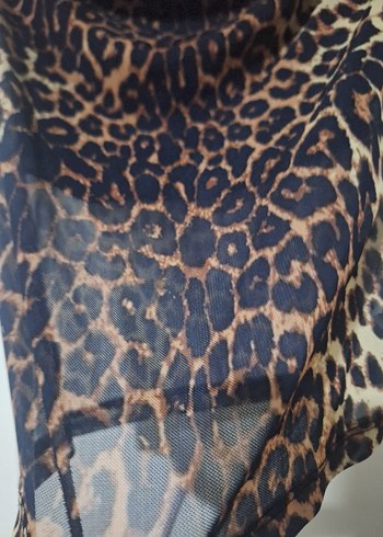 Leopar Desenli Madonna Yaka Mini Bluz - Görsel 6