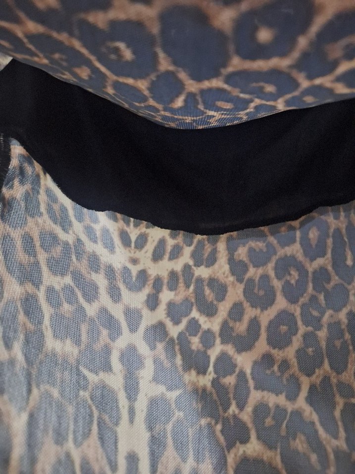 Leopar Desenli Madonna Yaka Mini Bluz - Görsel 5