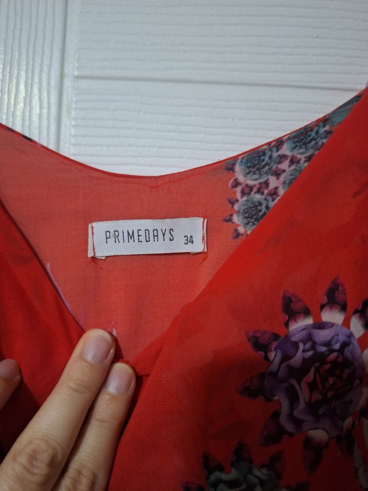 Kırmızı Çiçekli Piliseli Elbise - Görsel 4