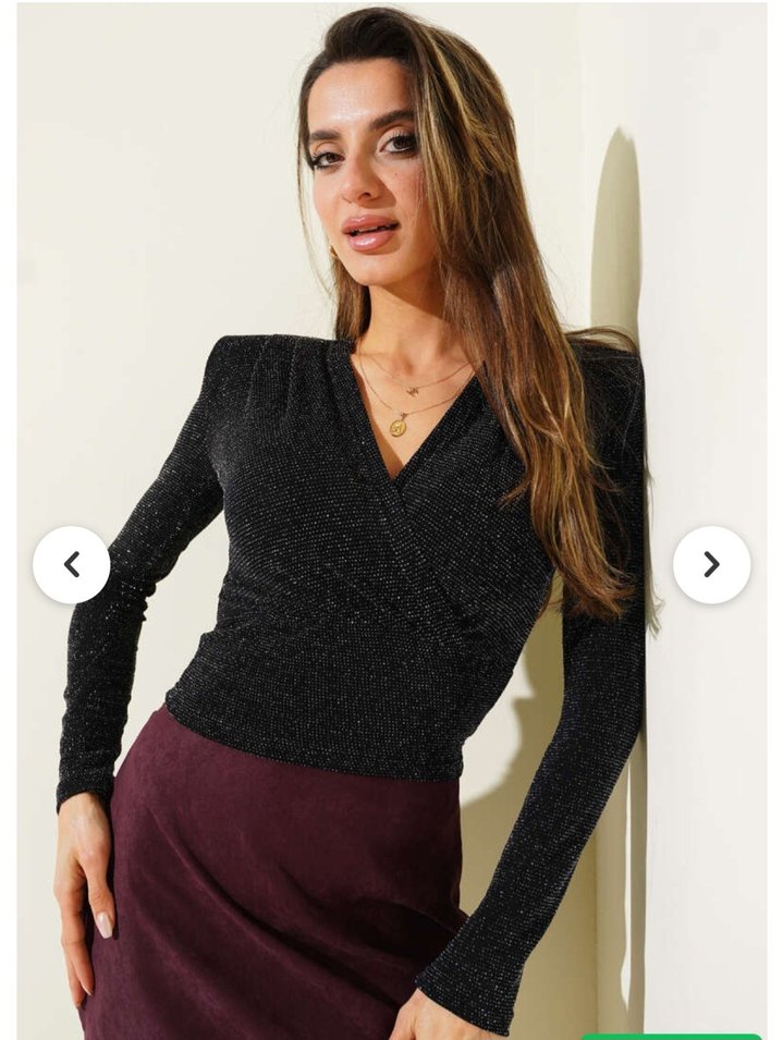 Siyah Simli V Yakalı Bluz - Görsel 2