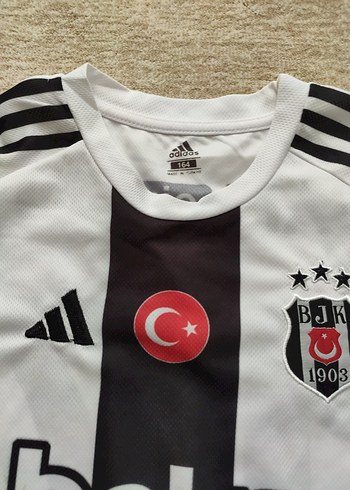 9 Yaş Beden beyaz Renk Erkek çocuk Siyah Beyaz Kısa Kollu Spor Forması