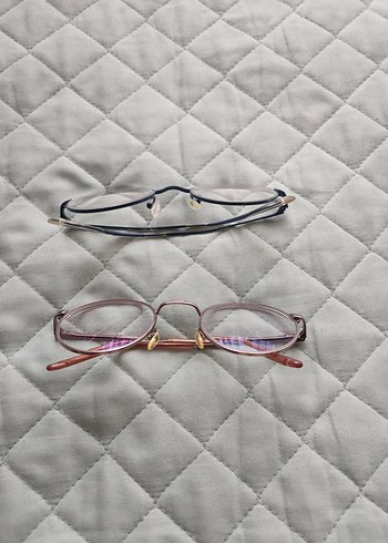 Vogue Şeffaf ve Gri Minimalist Kadın Gözlüğü
