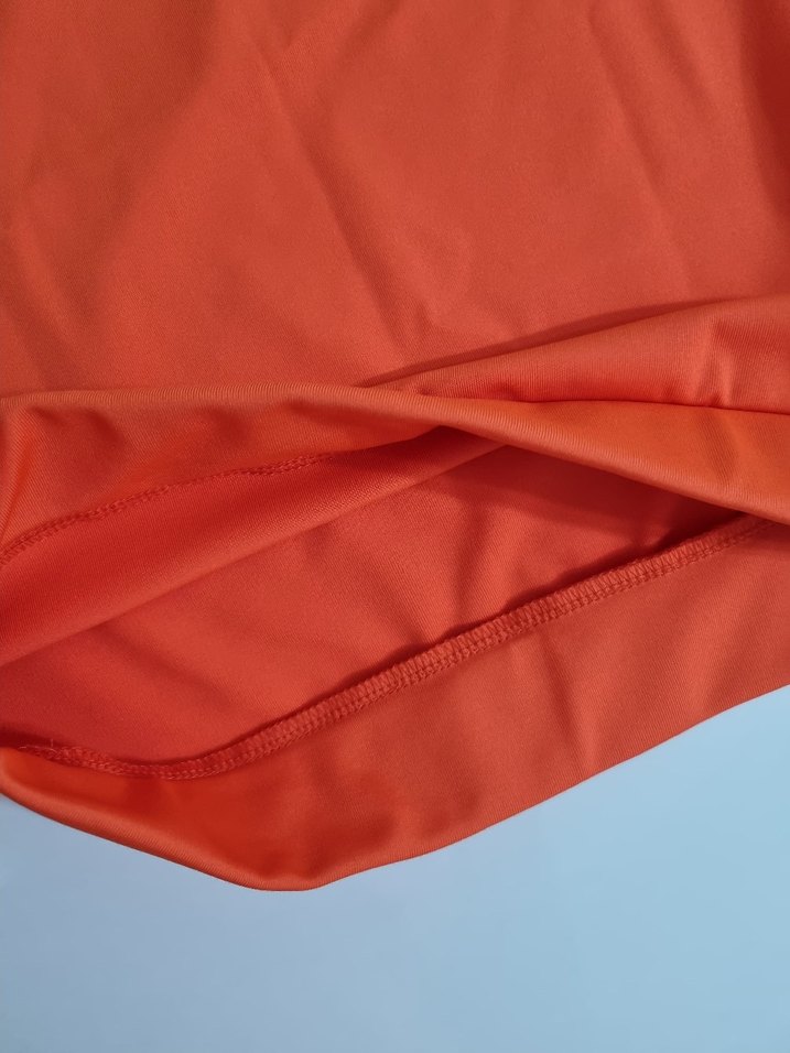 Turuncu Baskılı Kolsuz Spor Üst - Görsel 3