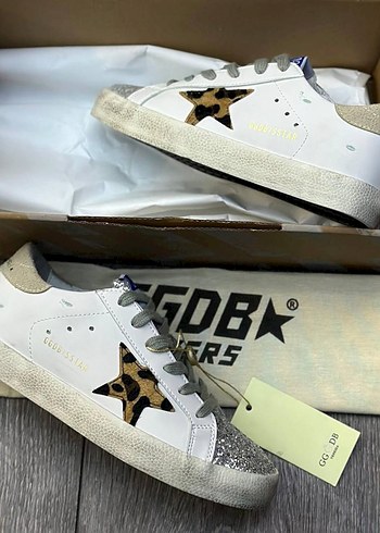 37 Beden Golden Goose Deluxe Leopar Desenli Beyaz Sneakers