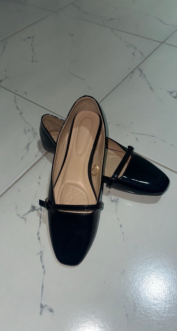 Siyah Tokalı Modern Klasik Kadın Babet - Görsel 3