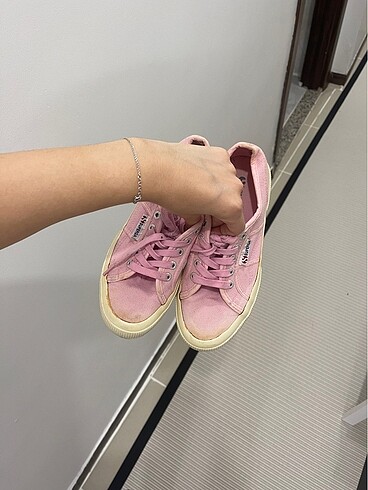 37 Beden Pembe superga