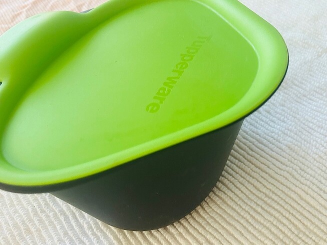 Beden Tupperware Çöp Kovası