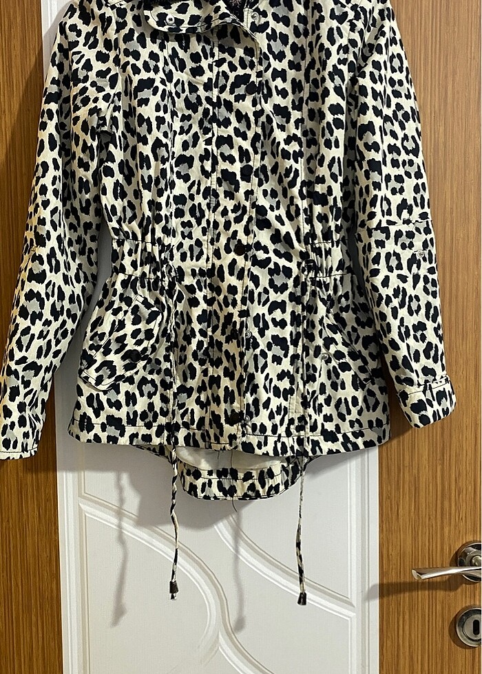 Leopar desen yağmurluk - Görsel 3