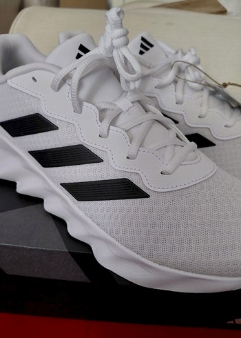 Adidas Switch Move Beyaz Erkek Spor Ayakkabı - Görsel 4