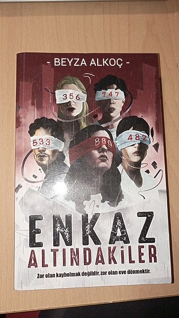  Enkaz Altındakiler