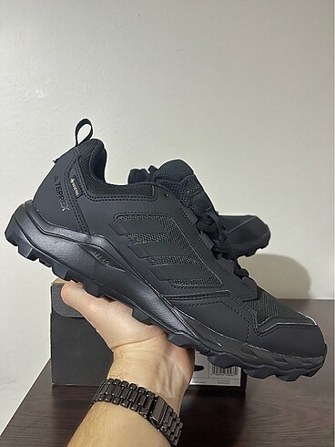 43 Beden siyah Renk Adidas terrex bot erkek gz8910