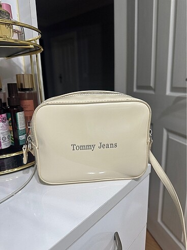 Tommy Hilfiger Çanta