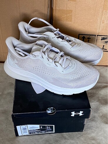 UNDER ARMOUR ERKEK SPOR AYAKKABI