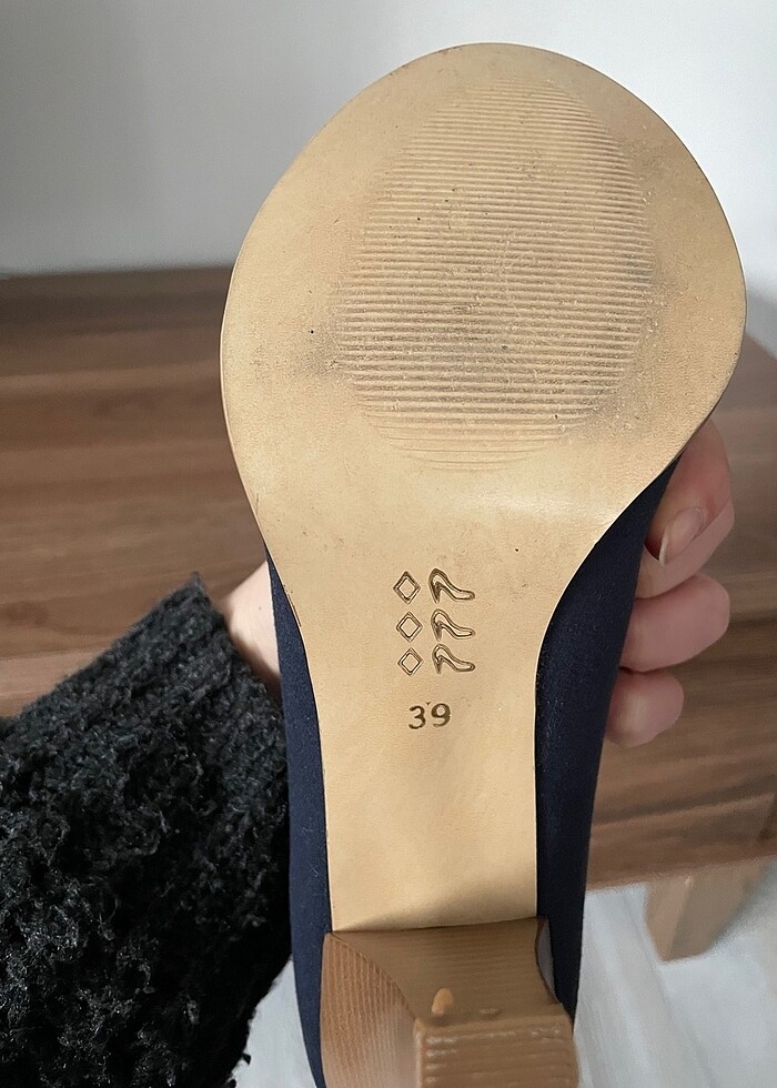 Topuklu ayakkabı - Görsel 4