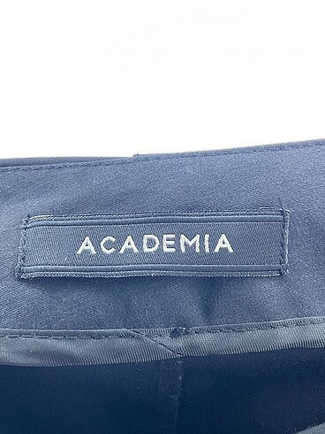 34 Beden çeşitli Renk Academia Kumaş Pantolon %70 İndirimli.