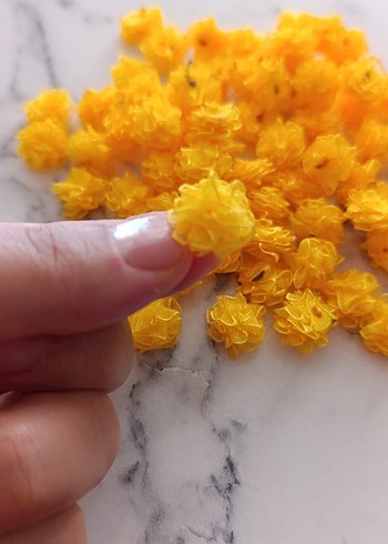 çiçek kurdela el yapımı pakette 57 adet mevcut - Görsel 7