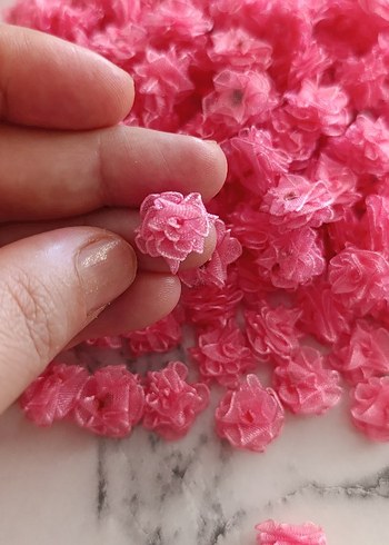 çiçek kurdela el yapımı pakette 57 adet mevcut - Görsel 5