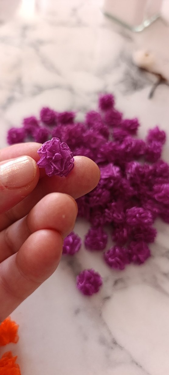 çiçek kurdela el yapımı pakette 57 adet mevcut - Görsel 3