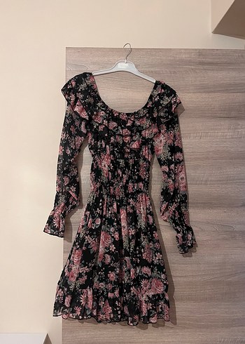 Çiçek Desenli Uzun Kollu Elbisesi - Görsel 4