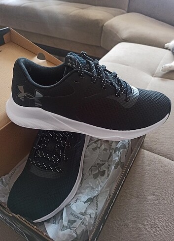 38,5 Beden Under armour kadın spor ayakkabı 