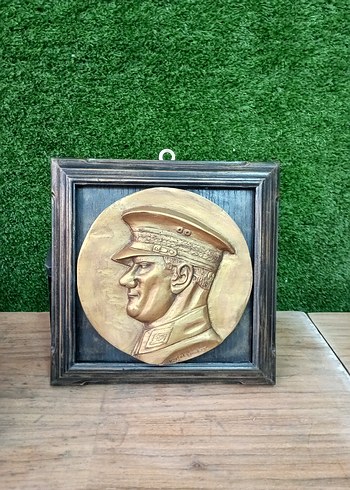 Atatürk figürü tablo