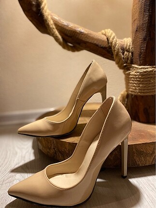 Ten Rengi Stiletto