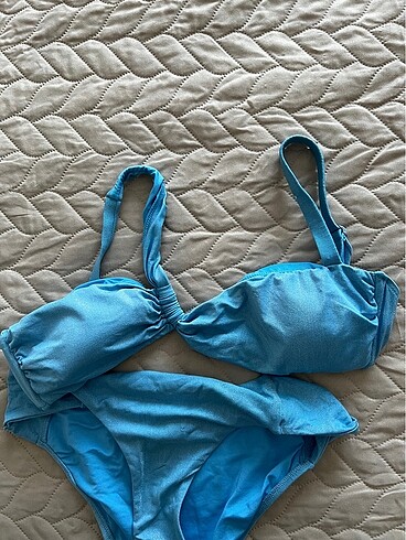 l Beden Çok temiz bikini takım