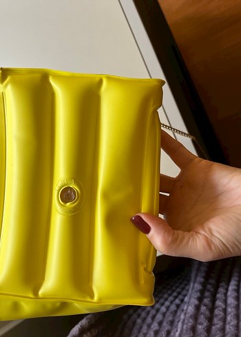  Beden sarı Renk Furla Sarı Deri Tokalı Kadın Çanta