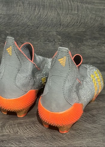Adidas bağcıksız predatör 40 no - Görsel 2