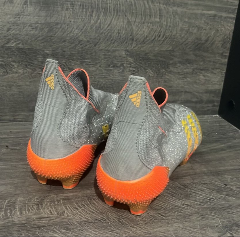 Adidas bağcıksız predatör 40 no - Görsel 2