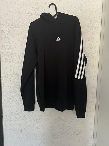 Adidas sweatshirt