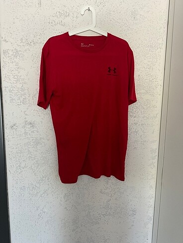 Under armour tshirt