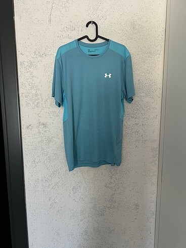 Under armour antrenman tshirtü