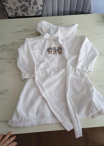 Chakra Kapüşonlu Erkek Çocuk Beyaz Nakışlı Bornoz - Görsel 2