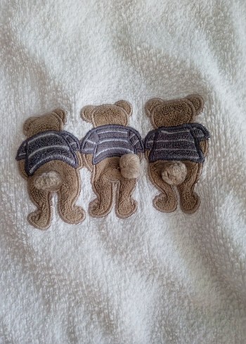 Chakra Kapüşonlu Erkek Çocuk Beyaz Nakışlı Bornoz - Görsel 3