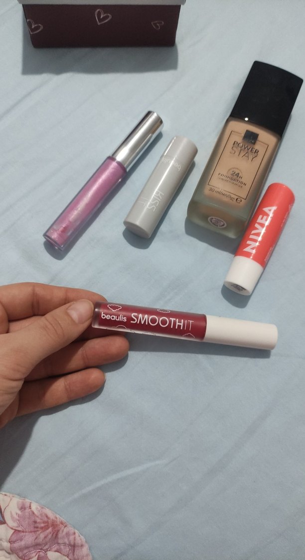 Kırmızı Ruj - Görsel 2