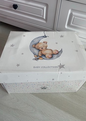 Kız Çocuk Beyaz Kapüşonlu Nakışlı Bornoz - Görsel 5